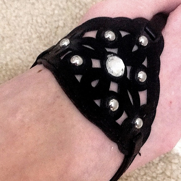 🆕🔥EXPRESS SMALL PLATFORM CORK WEDGES BLACK&BLING SILVER STONES REALLY CUTE!! - Picture 3 of 12